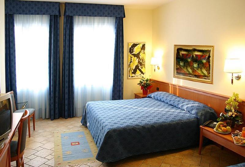 Hotel Giotto Padova Esterno foto